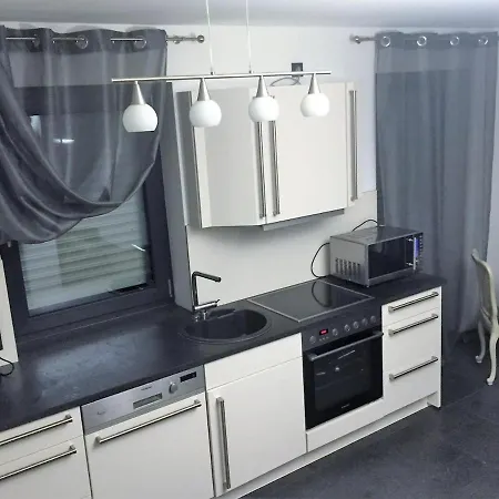 Moderne 3 Mit Separatem Eingang Apartment